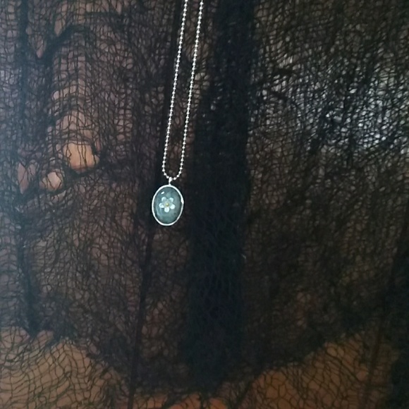 Necklace - Picture 2 of 2